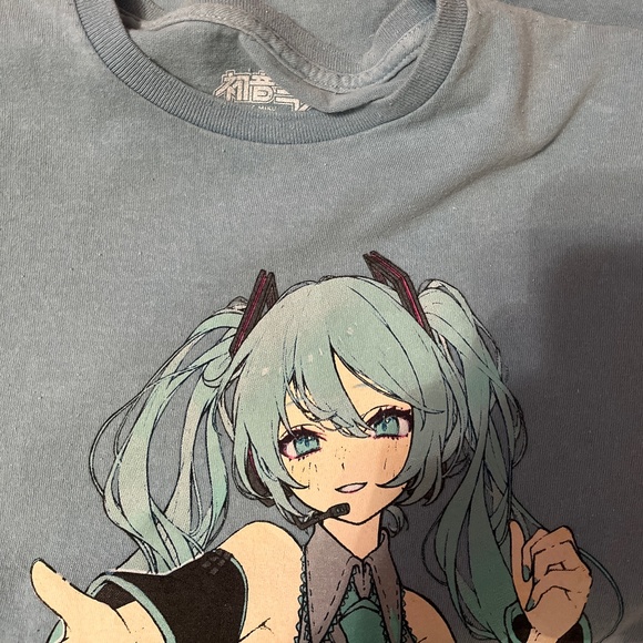 Miku anime shirt - Picture 3 of 3